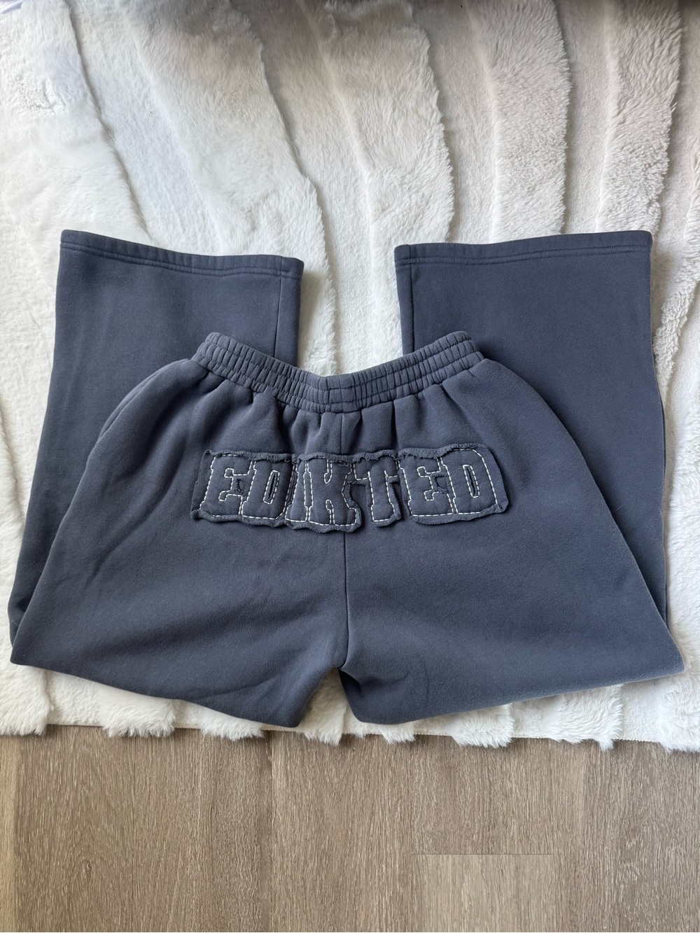 Forever Edikted Straight Leg Sweatpants in Gray